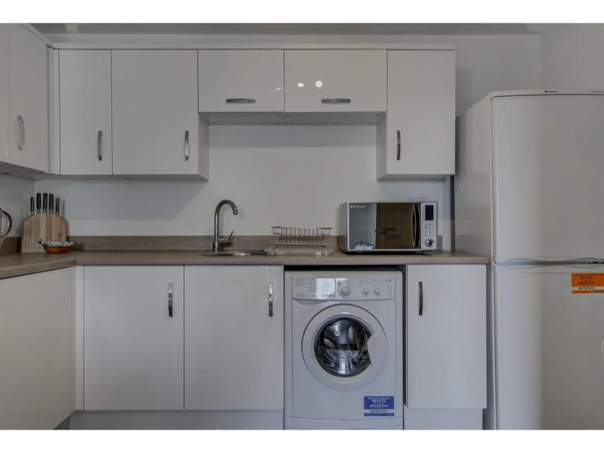 Large, Spacious And Modern Apt For 4 In Manchester Ngoại thất bức ảnh