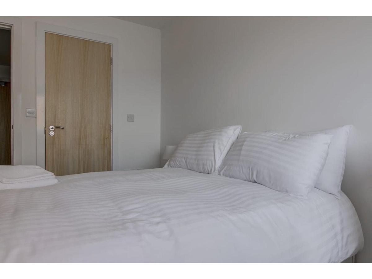 Large, Spacious And Modern Apt For 4 In Manchester Ngoại thất bức ảnh